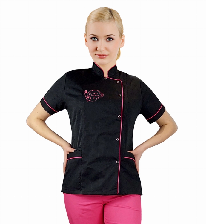 Schwarze Kosmetikjacke mit fuchsiafarbener Paspel.