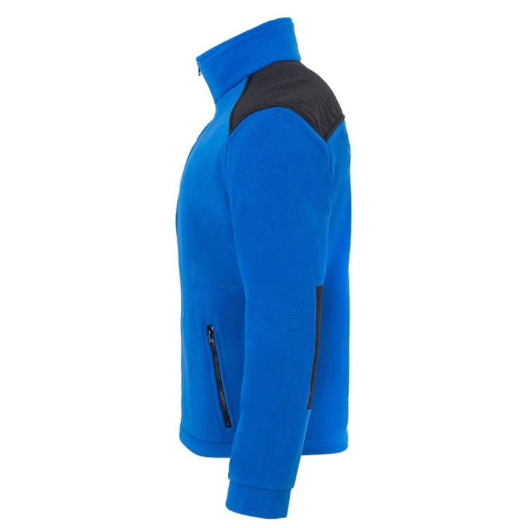 Schwarze Einsätze im kornblumenblauen Fleece-Pullover