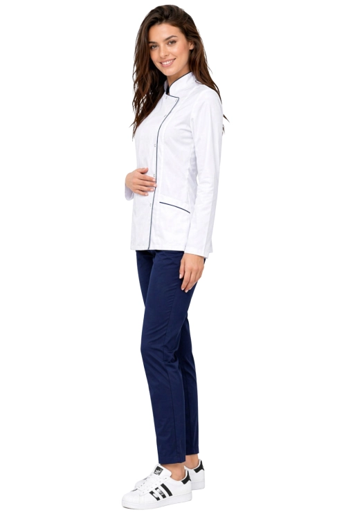 Medyczny komplet bluza biała z granatową lamówką  i  granatowe  spodnie cygaretki MEDICAL BEAUTY